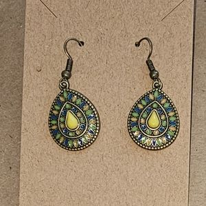 Super cute earrings with various colors